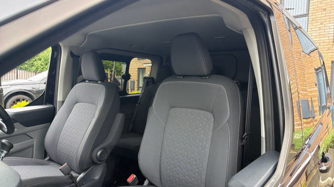 Ford Transit Custom 320 L1 Diesel Fwd 2.0 EcoBlue 136ps H1 Double Cab Van Limited - Image 34